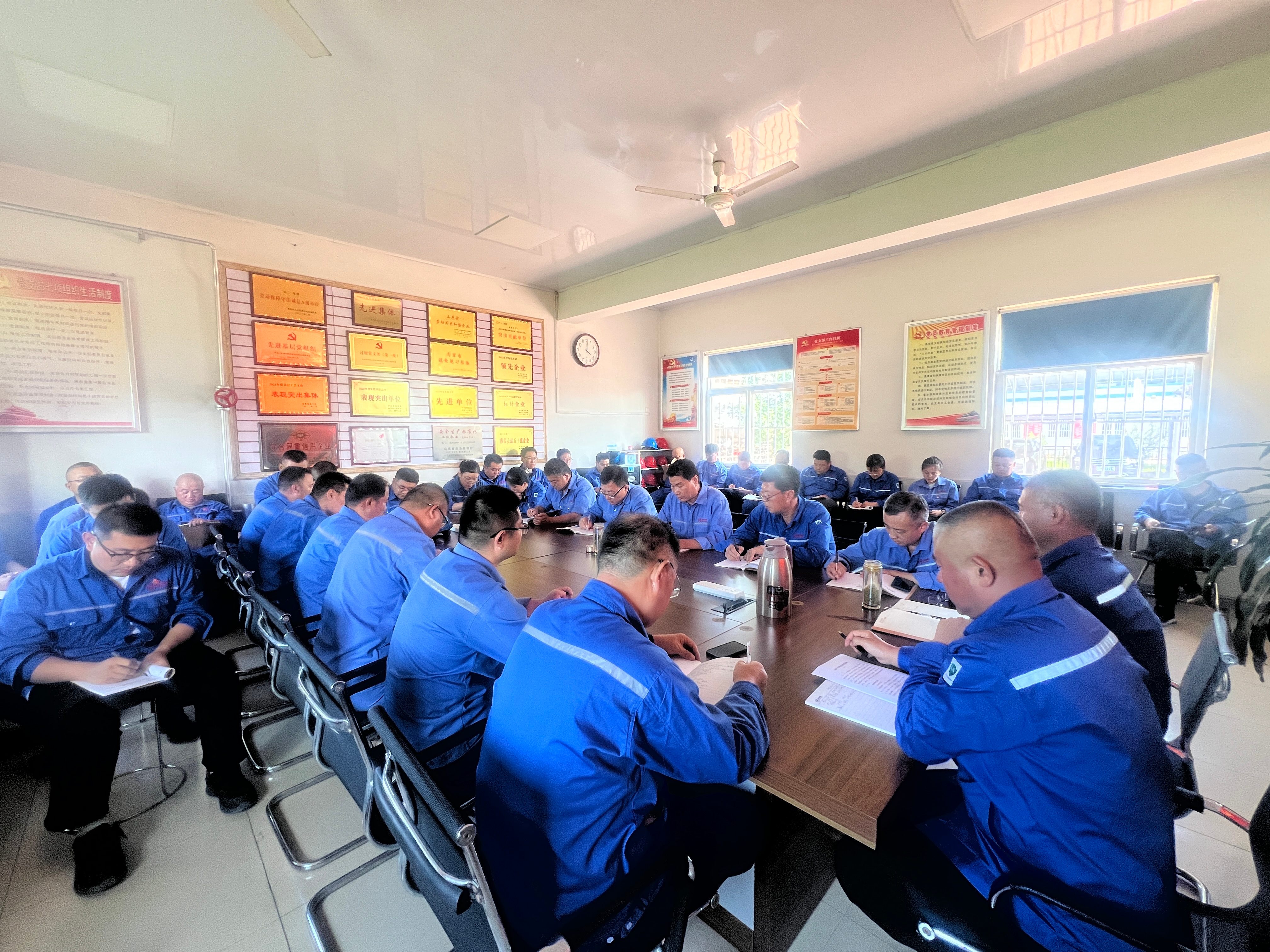 1755227527492022.jpg ccbb44bfe6f7f2da7179855651b0012.jpg